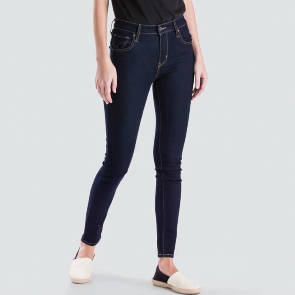LEVI’S 721 High Rise Skinny Jeans Size 24